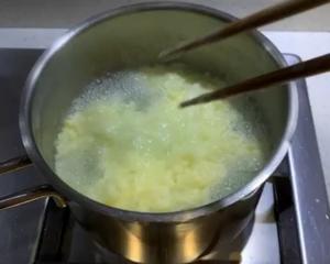 黄瓜鸡蛋汤的做法 步骤3