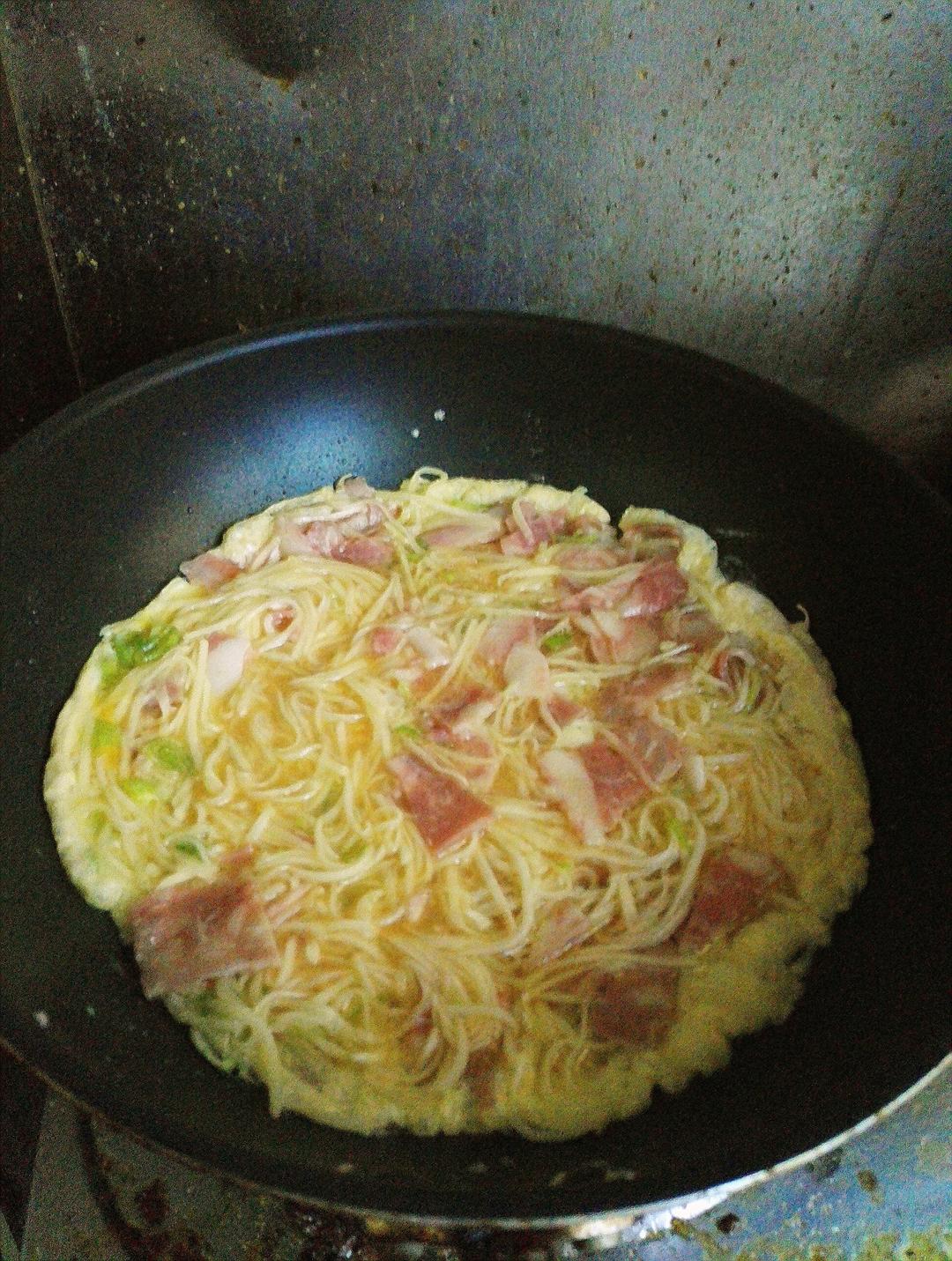 香煎土豆丝鸡蛋饼