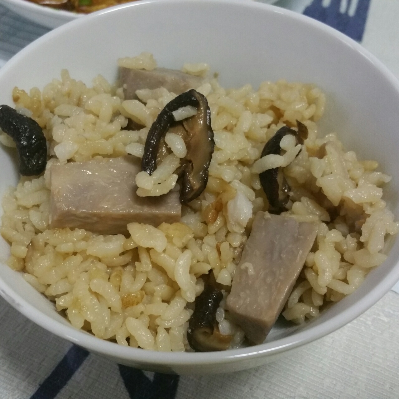 香菇芋头炊饭