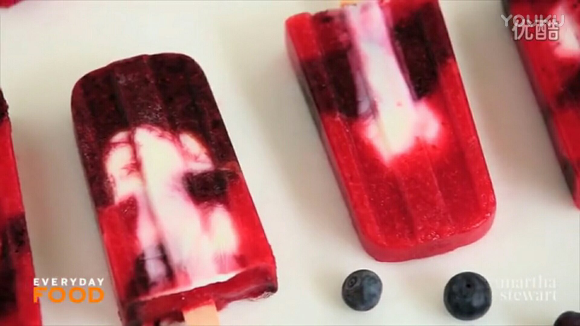 酸奶浆果 莓果popsicles（雪糕/冰棒）『译』的做法