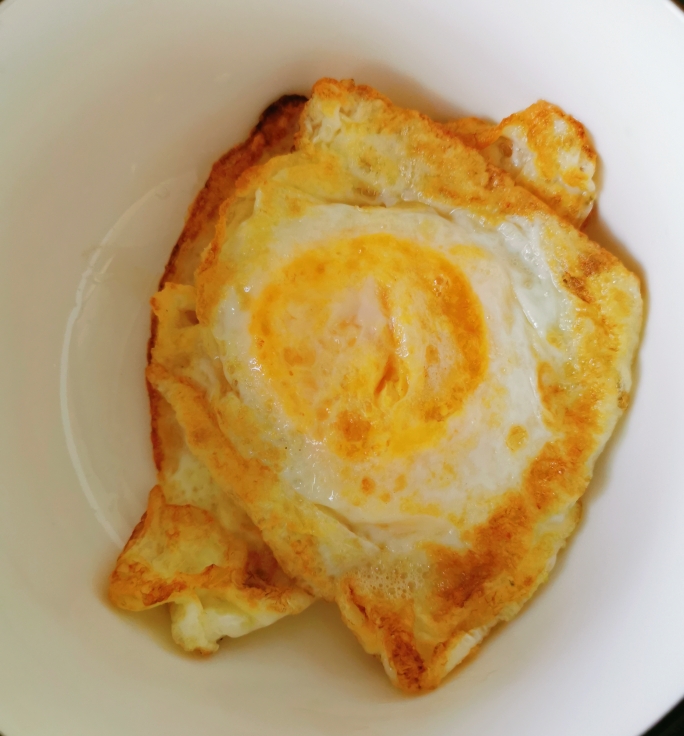 毛豆鸡蛋青菜汤面🍜超级鲜👍🏻的做法 步骤2