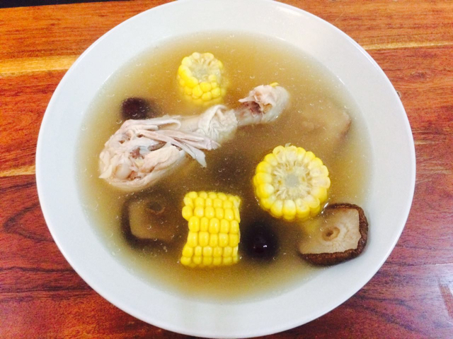 香菇炖鸡腿