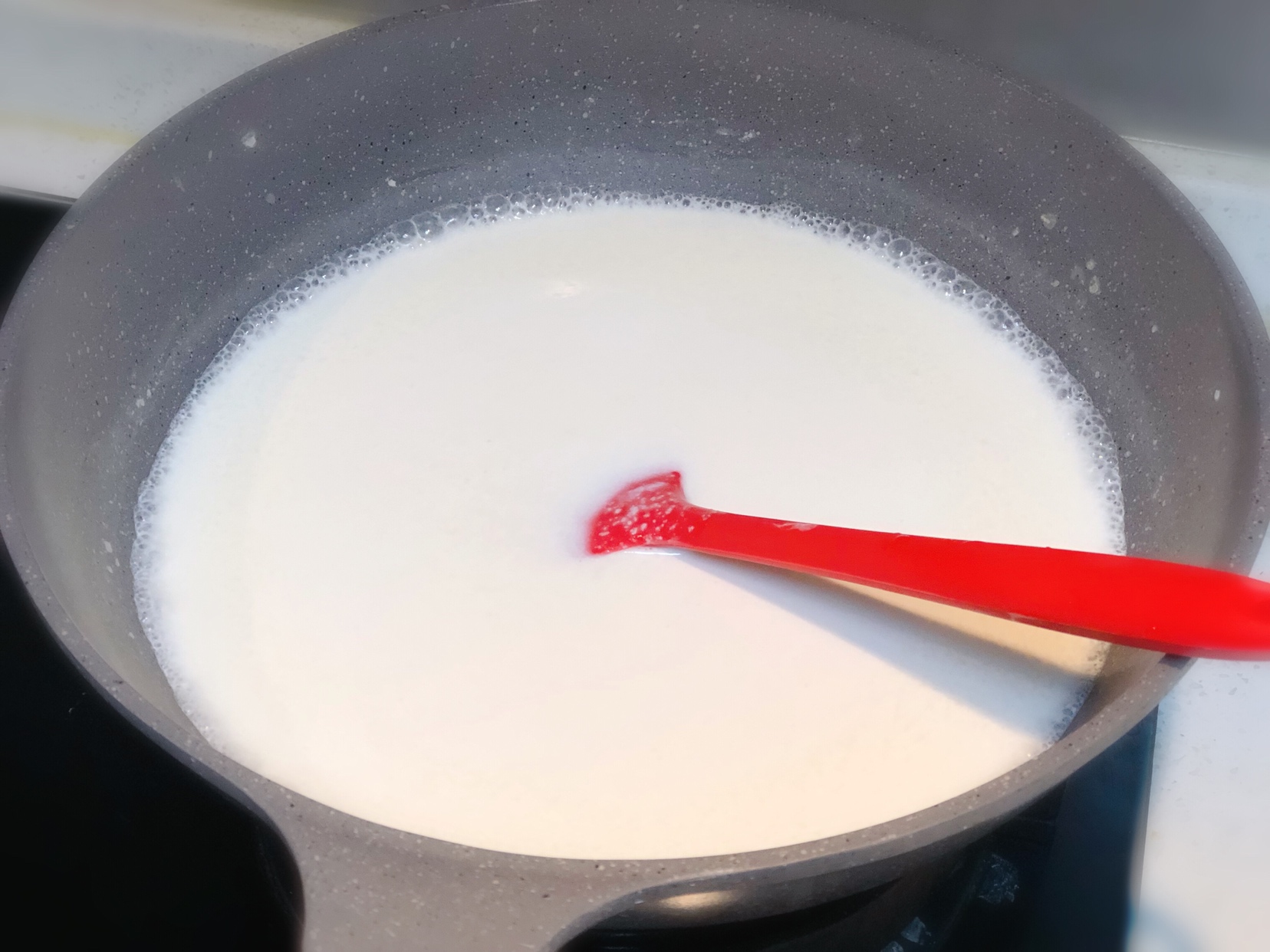 酸奶自制茅屋奶酪，乳清不酸不浪费！健身推荐，超简单的做法 步骤1