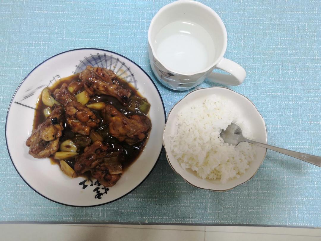 广式三杯鸡 肉香味浓 做法简单