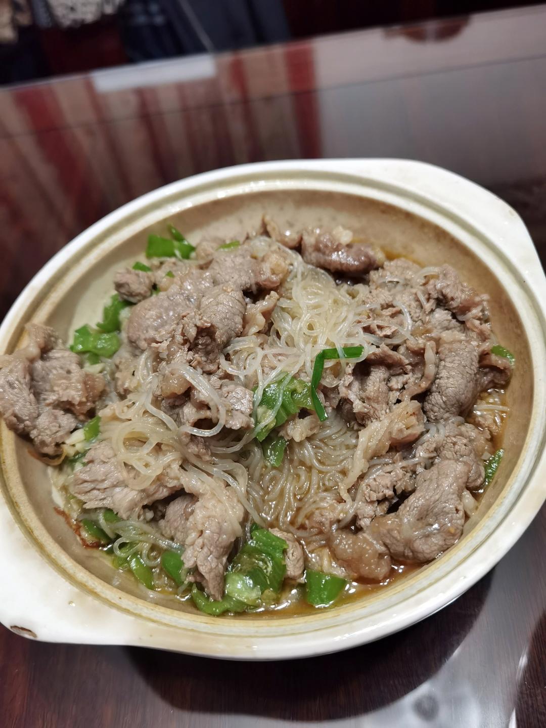 沙茶牛肉粉丝煲