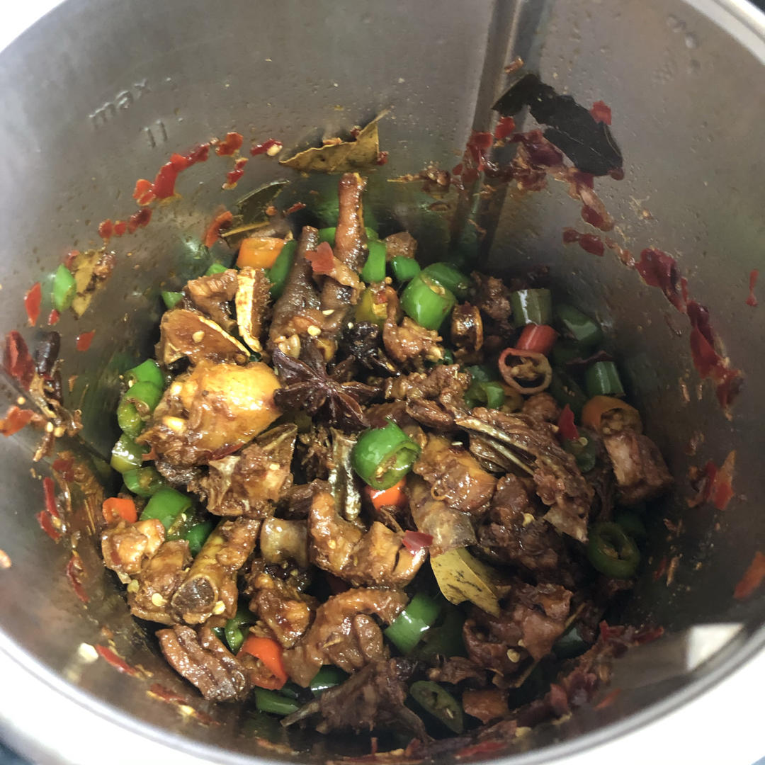 青椒烧鸡
