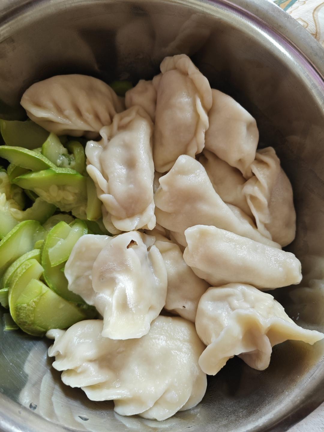 东北酸菜馅饺子-附万能馅方法