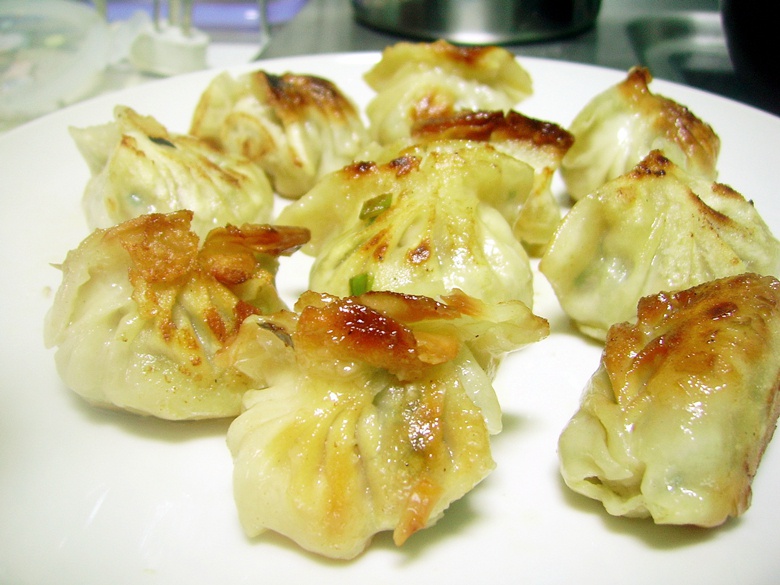 芹香柳叶水煎饺