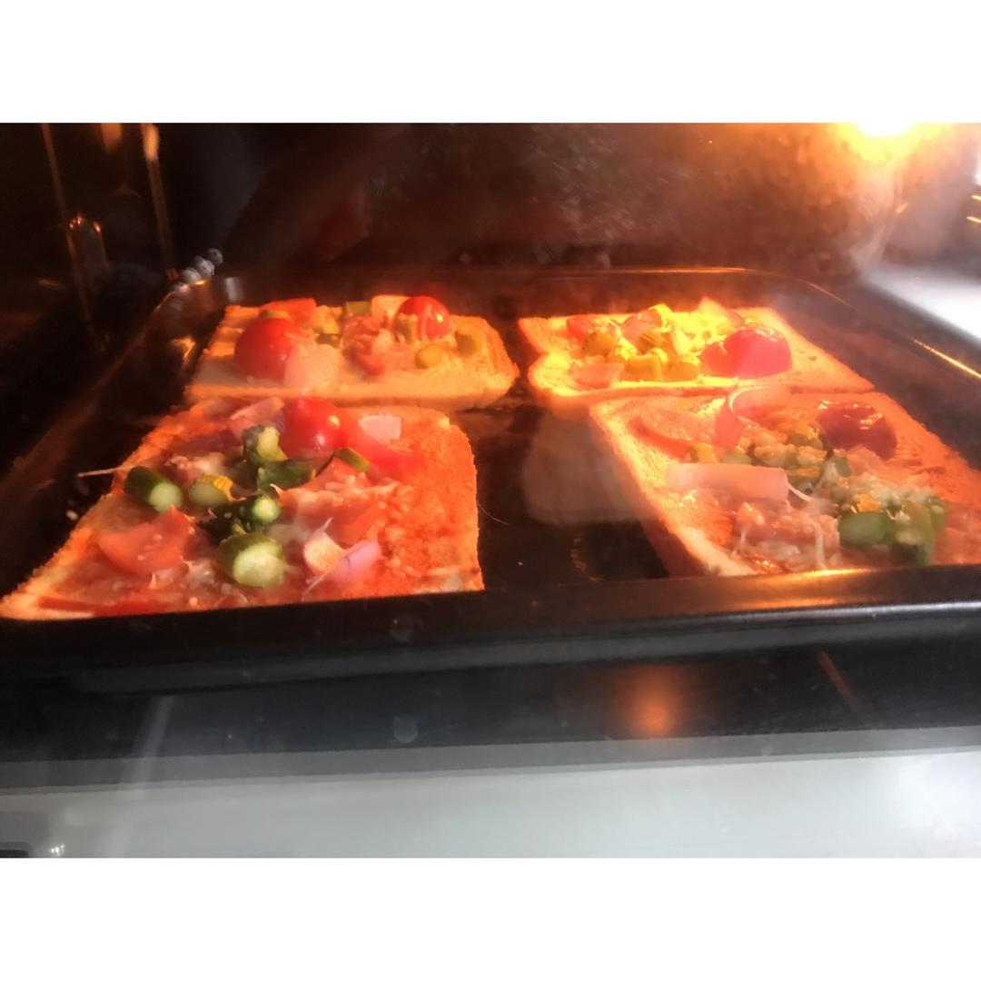 芝士面包片披萨