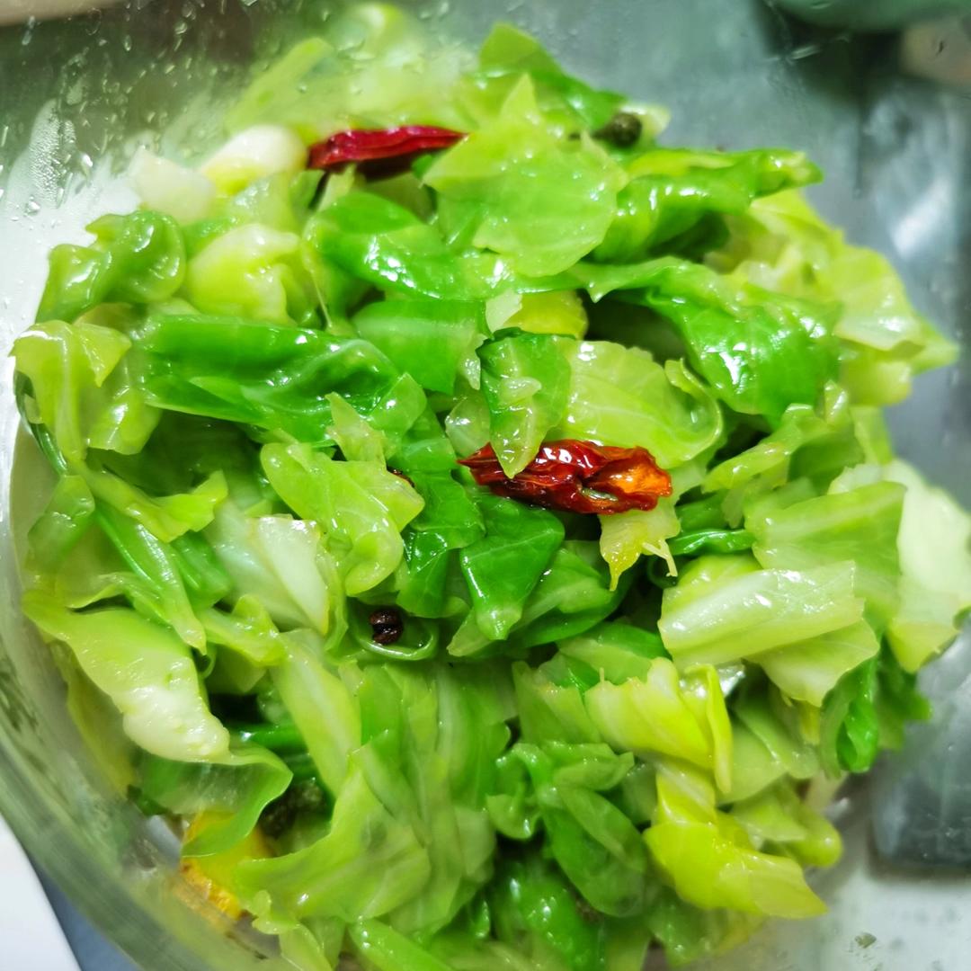 炝拌圆白菜