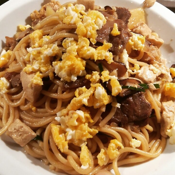 最适合夏天的一锅出--酱香豆角焖面