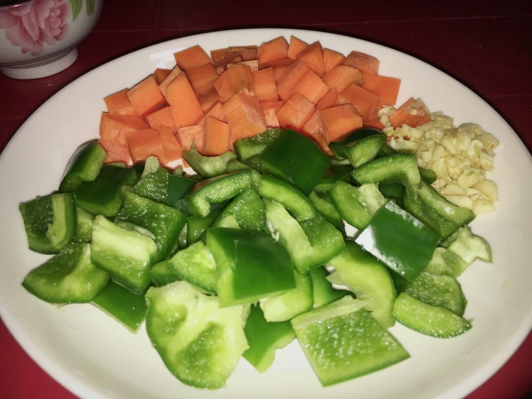 彩椒牛肉粒