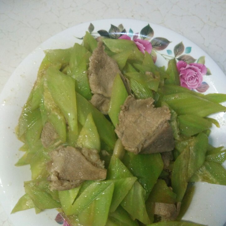 莴笋炒肉