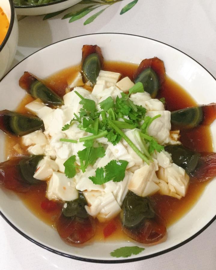 皮蛋豆腐