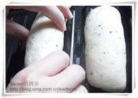 芝麻葡萄干面包的做法 步骤10