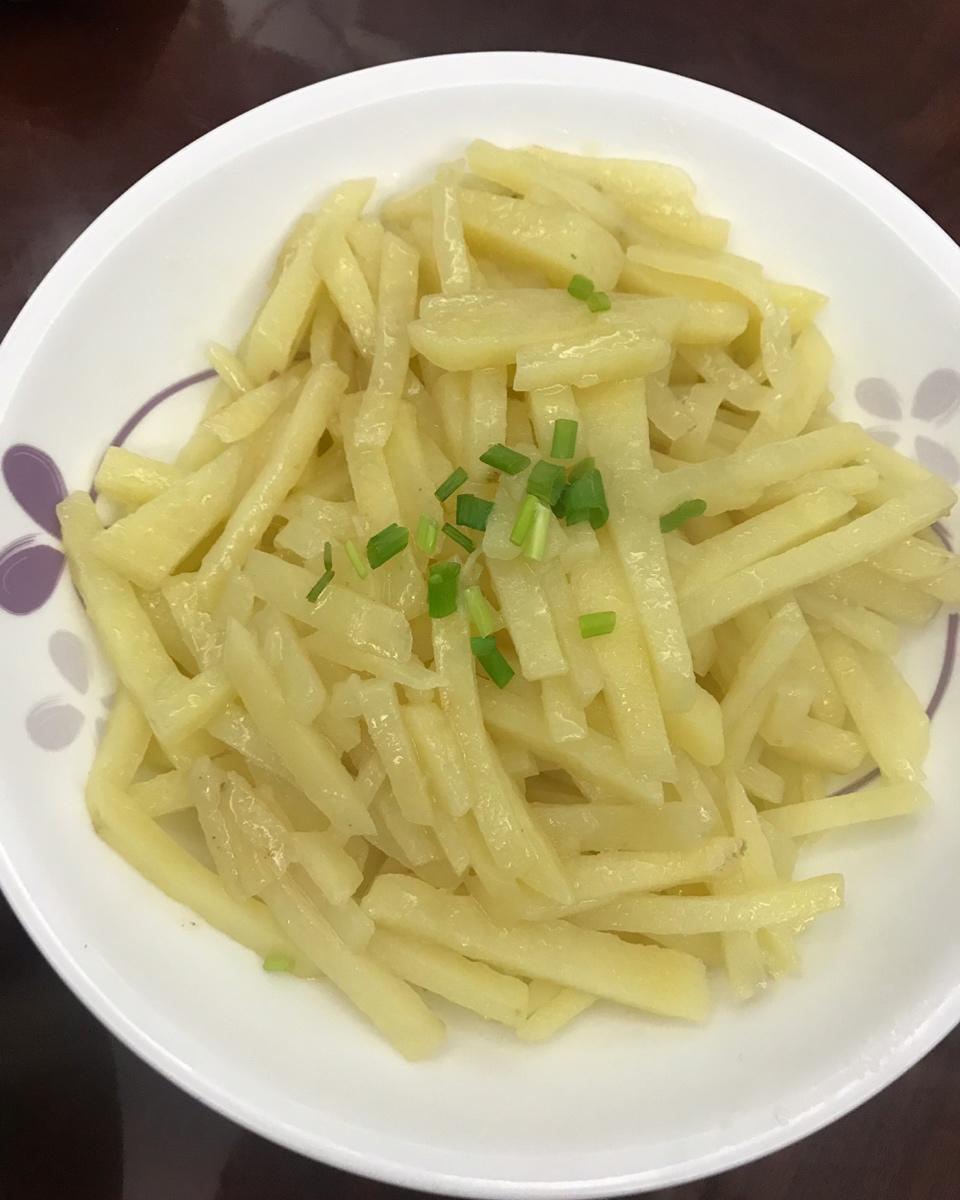 清炒土豆丝！