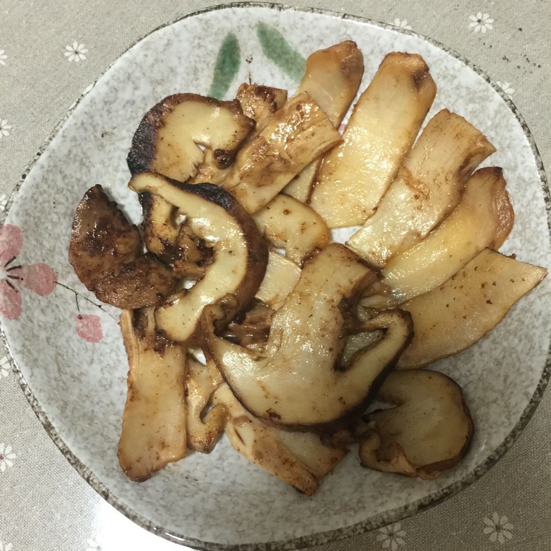 黄油煎松茸
