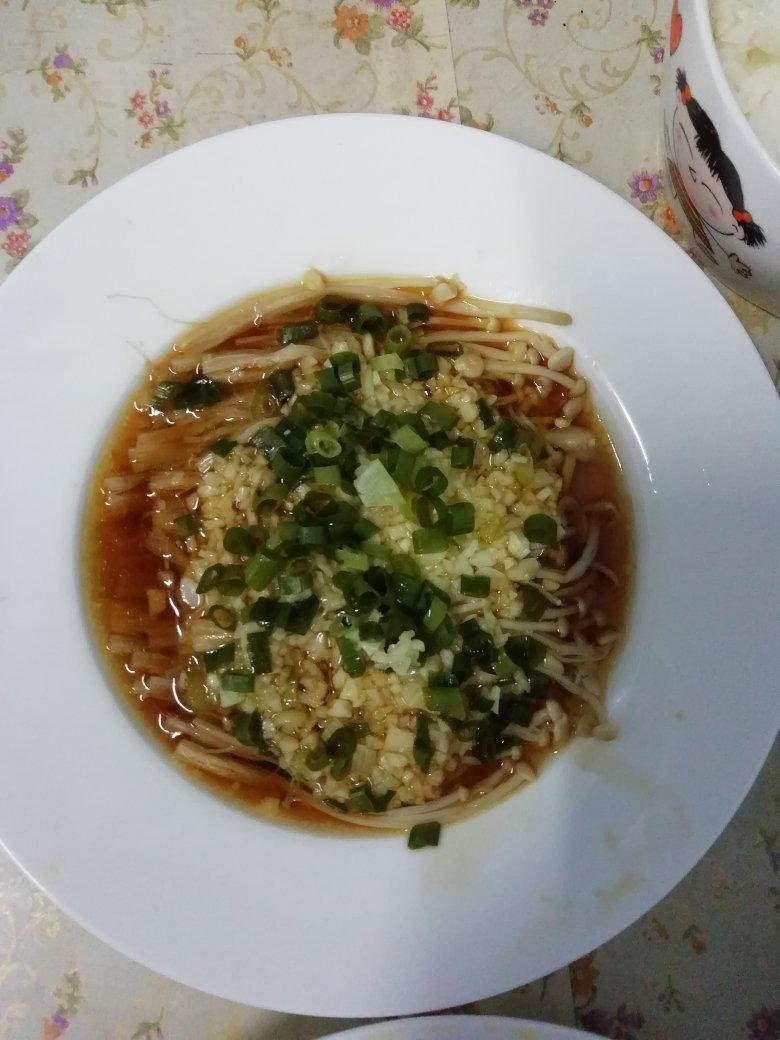 蒜蓉蒸金针菇