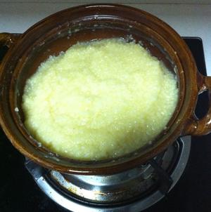 砂锅小米粥的做法 步骤2