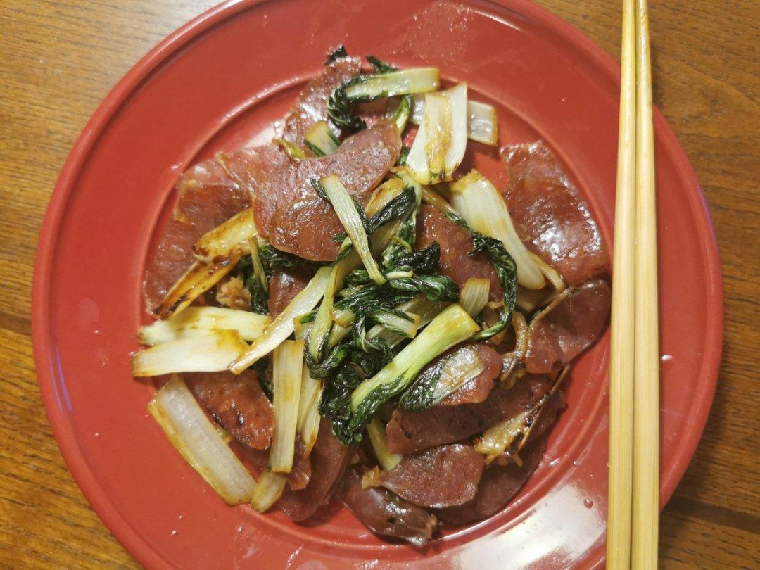 香肠炒小白菜