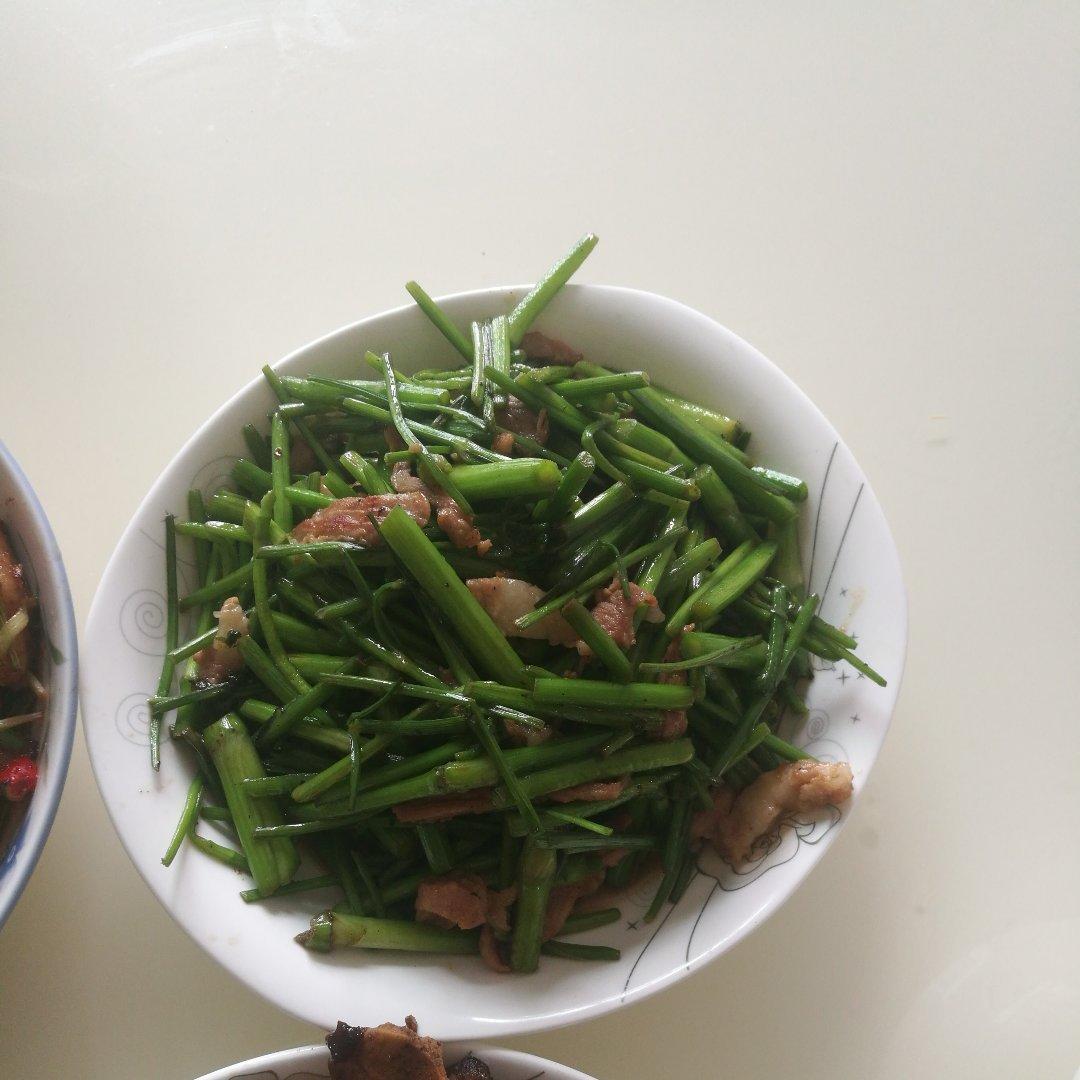水芹菜炒肉丝