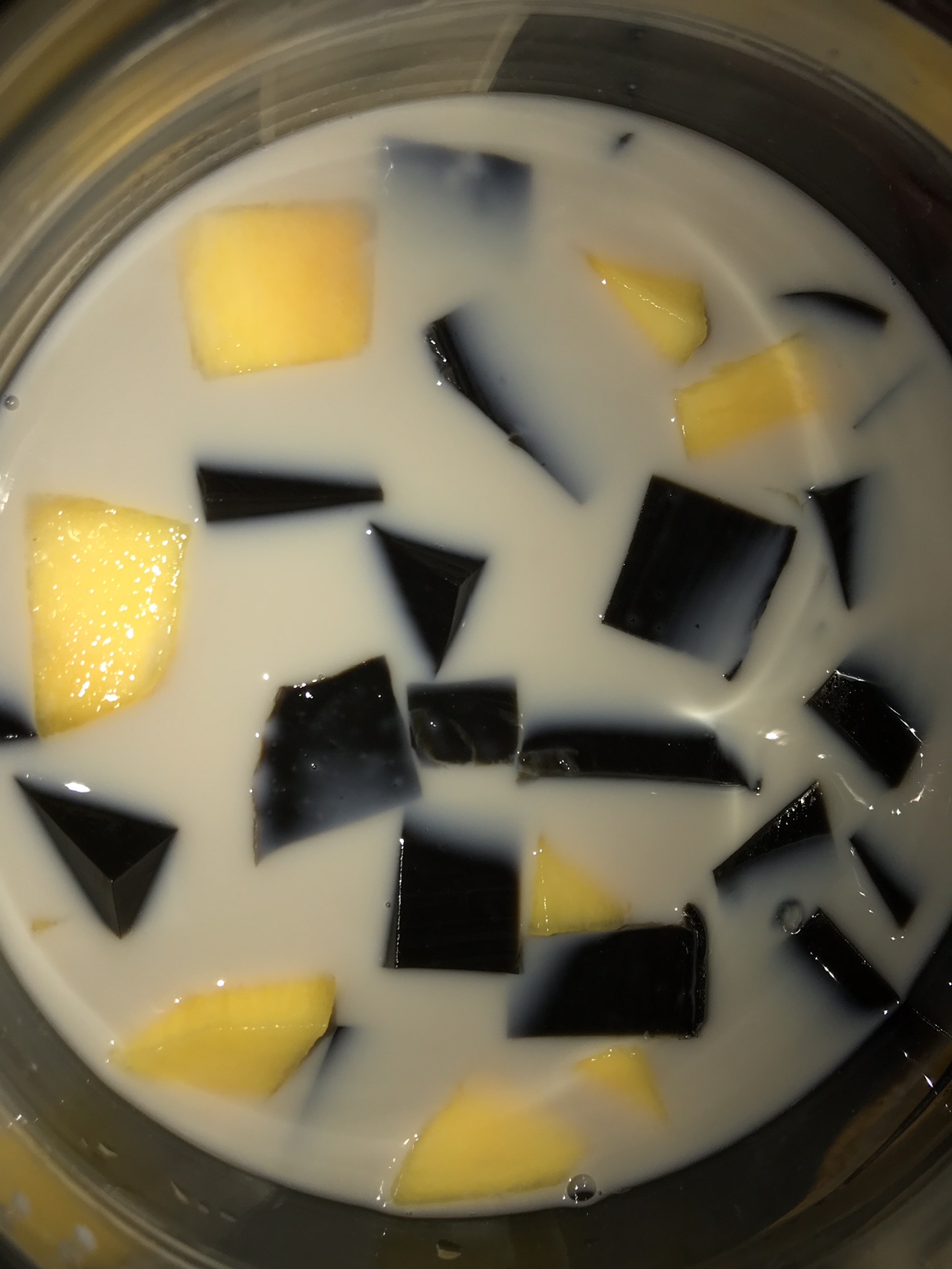 芒果🥭椰汁🥥仙草西米露的做法 步骤3