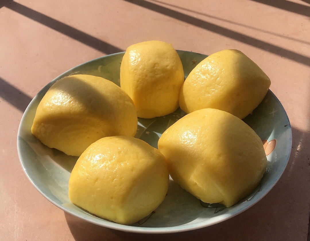 新手也可以--详解如何做出人见人爱、金黄的南瓜馒头