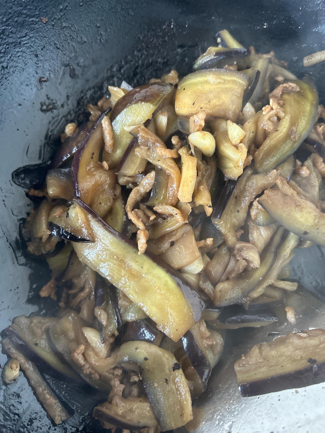 家常菜：茄子炒肉丝（少油保色法）