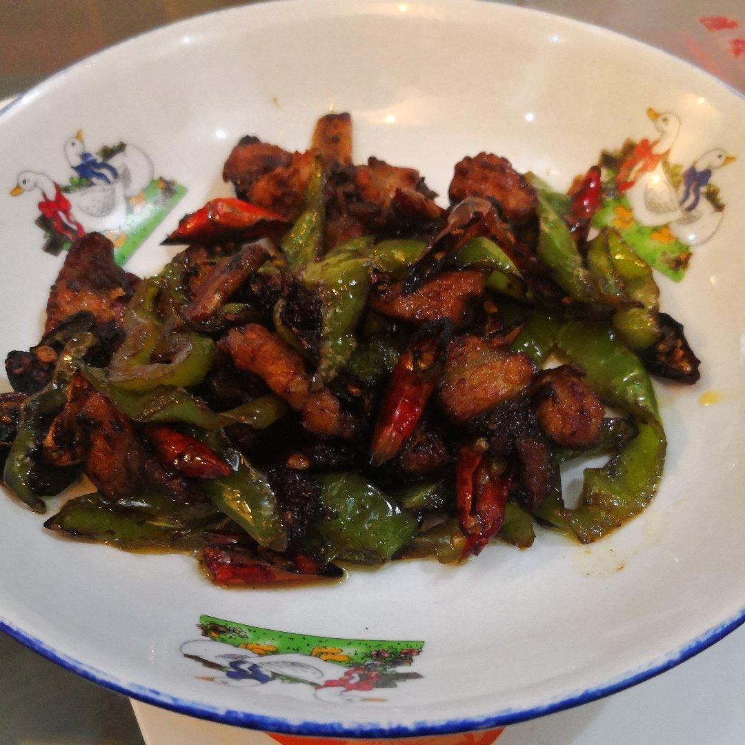 农家小炒肉【记忆中勾魂的油汤】