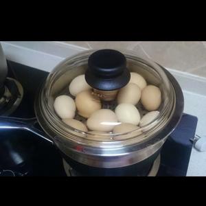 肉汤茶香卤蛋的做法 步骤1