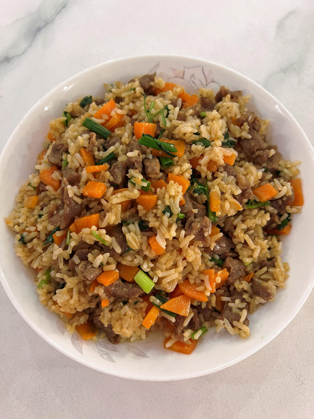孩子最爱吃香喷喷的牛肉粒炒饭