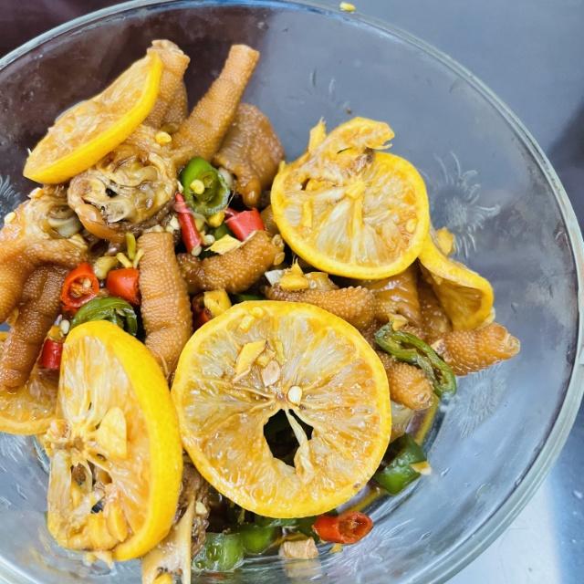 【柠檬酸辣鸡爪】自制超级无敌美味的网红鸡爪