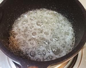 不结晶的焦糖浆的做法 步骤3