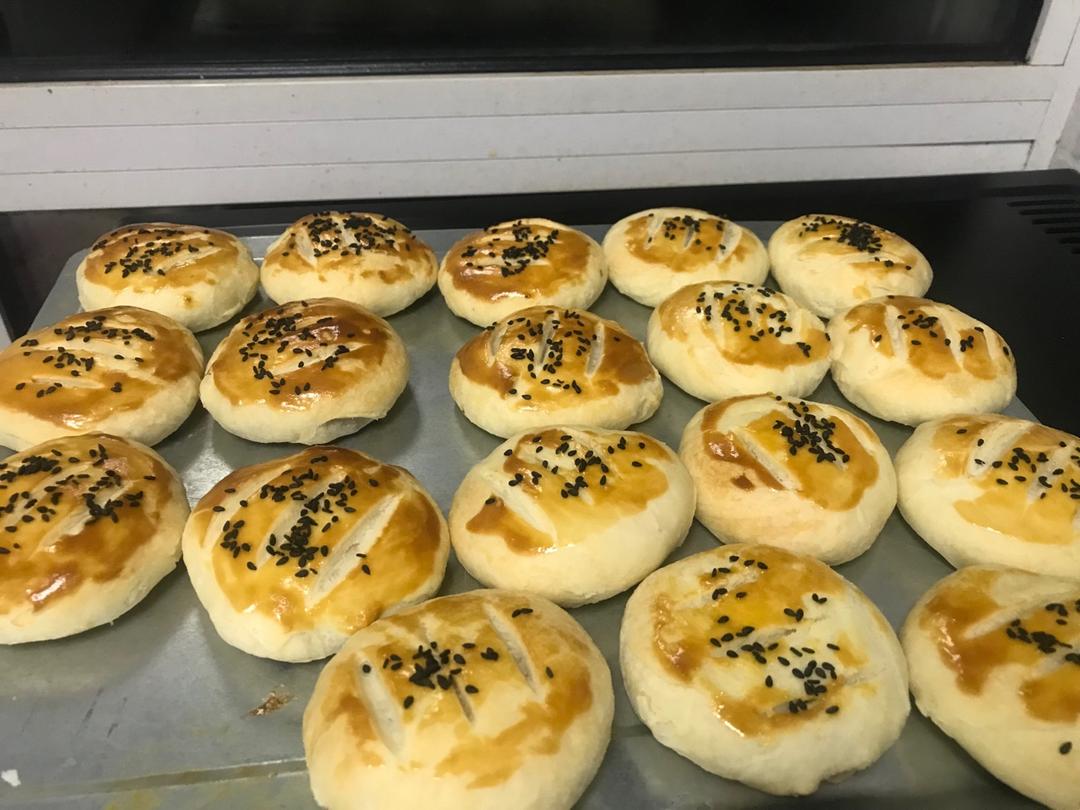 酥到掉渣的红豆饼