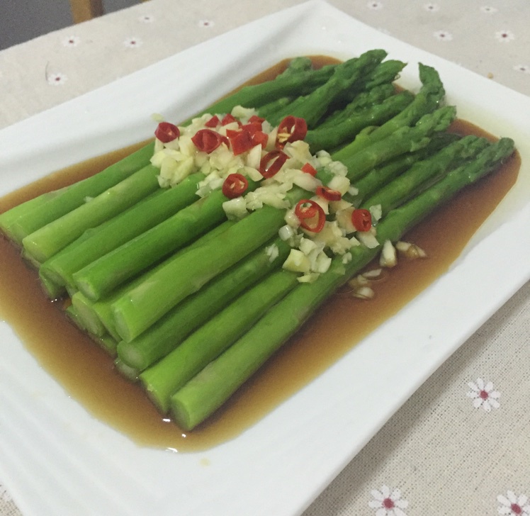 鲜味油淋芦笋