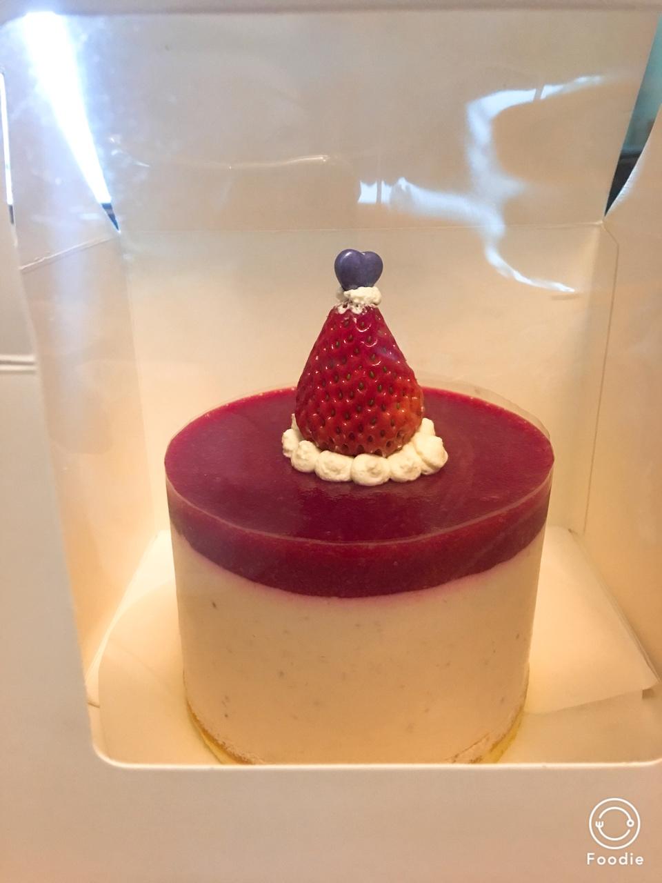 巧克力草莓慕斯蛋糕