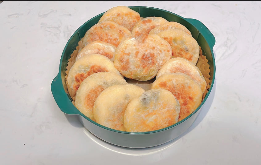 既然没有那就让我来上传小高姐的红豆饼（太好吃太好吃）