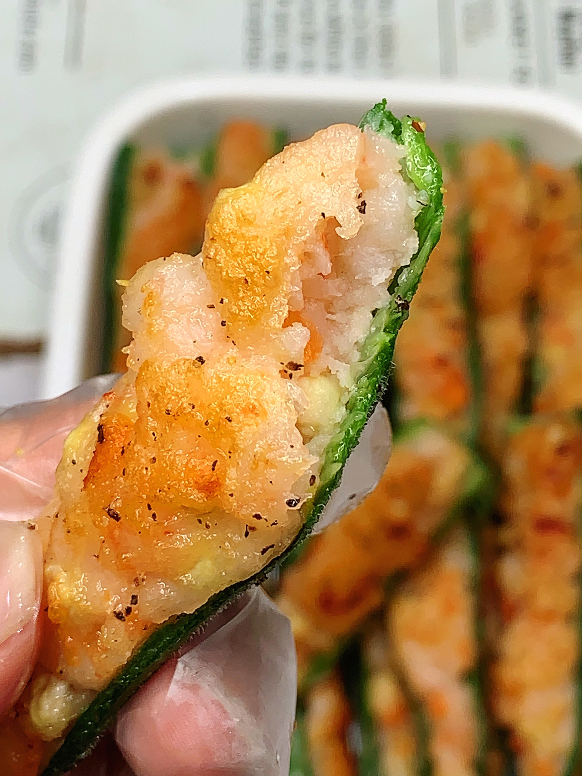 夏季限定～秋葵+虾滑真的巨巨巨好吃的做法 步骤3