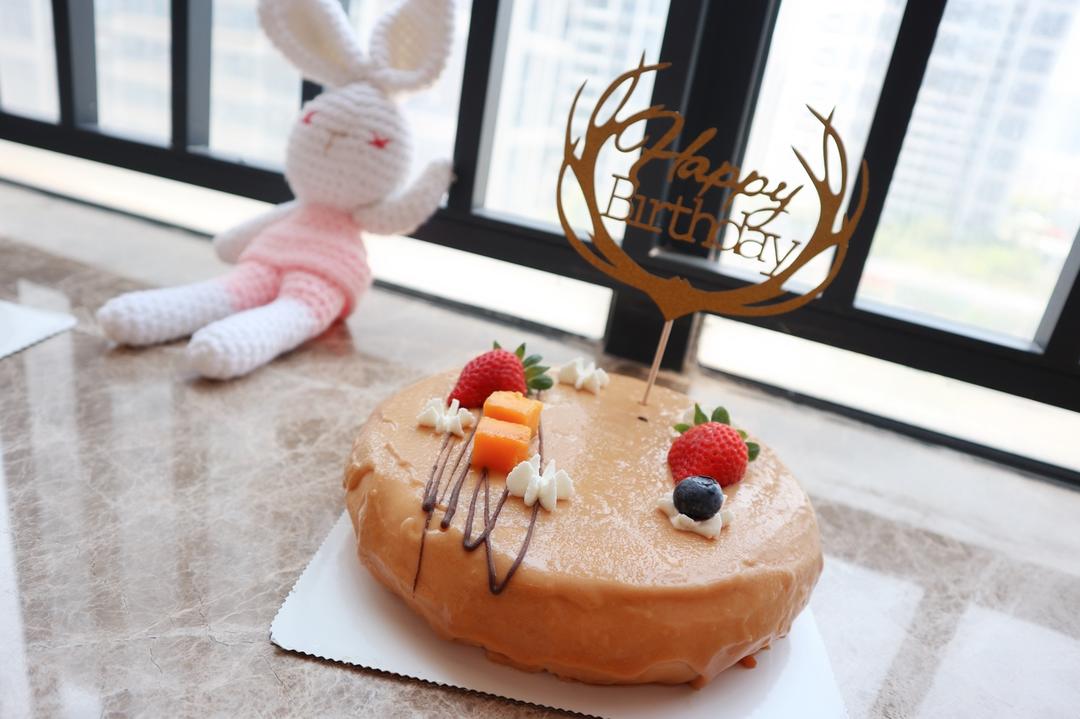 南瓜巧克力慕斯配焦糖淋面