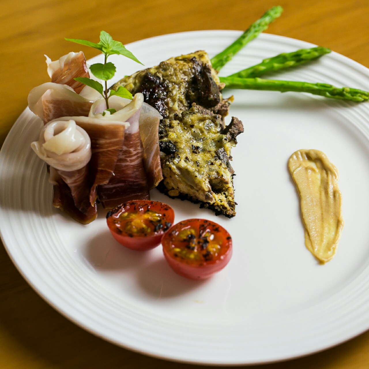 萨克罗蒙特胰肝杂碎煎蛋饼(Sacromonte omelet with liver and sweetbreads)