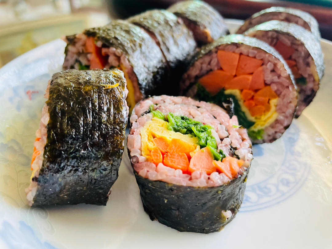 高颜值的紫菜包饭