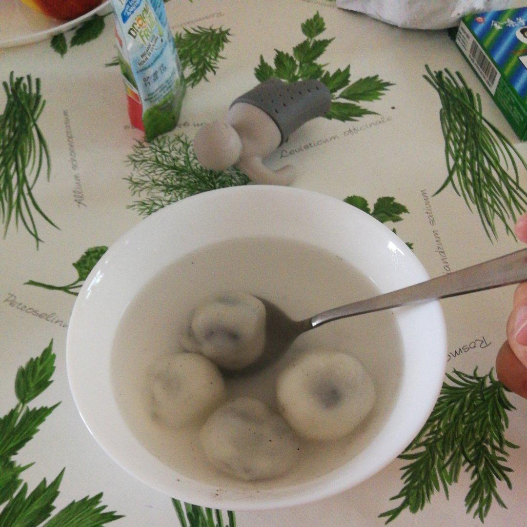 黑芝麻汤圆