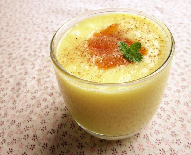 菠萝酸奶昔的做法
