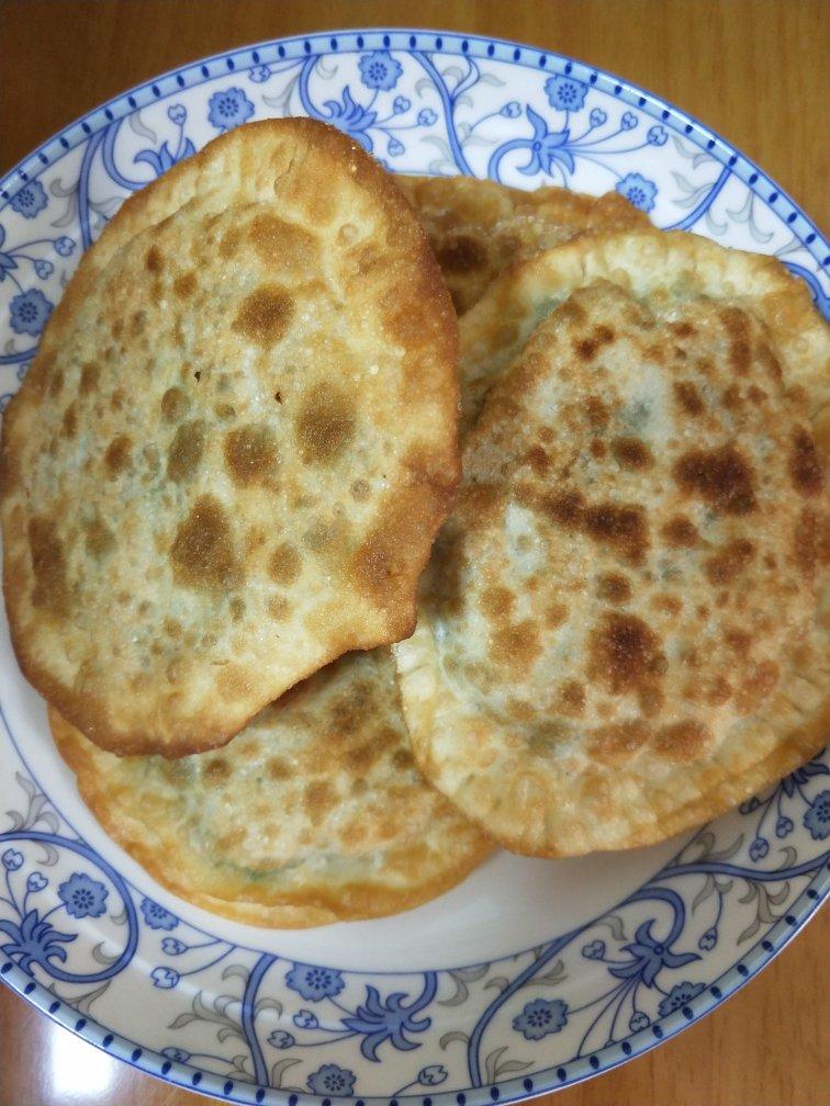 饺子皮韭菜盒子