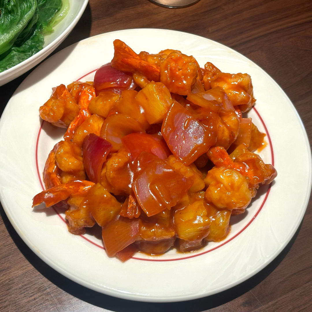 菠萝咕噜虾球