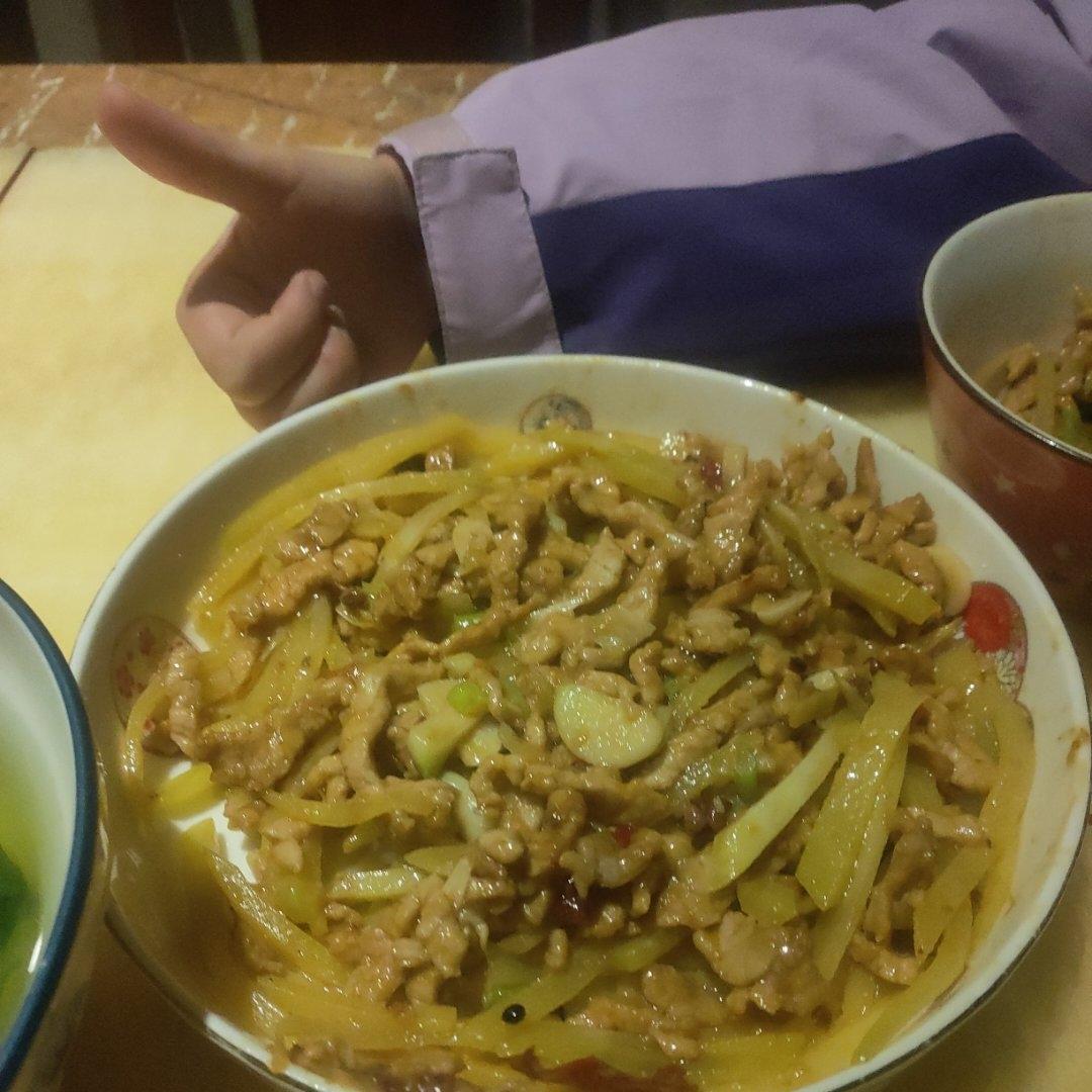 简单快手的土豆丝炒肉丝！拌饭绝绝子！！