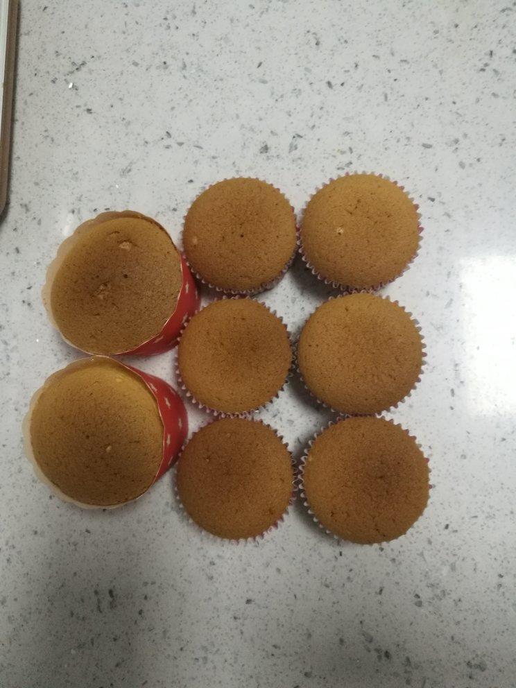 纸杯戚风蛋糕