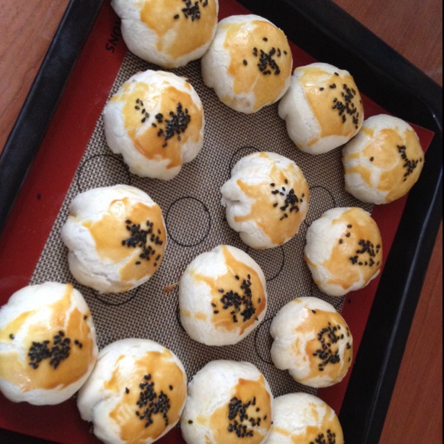 豆沙蛋黄酥