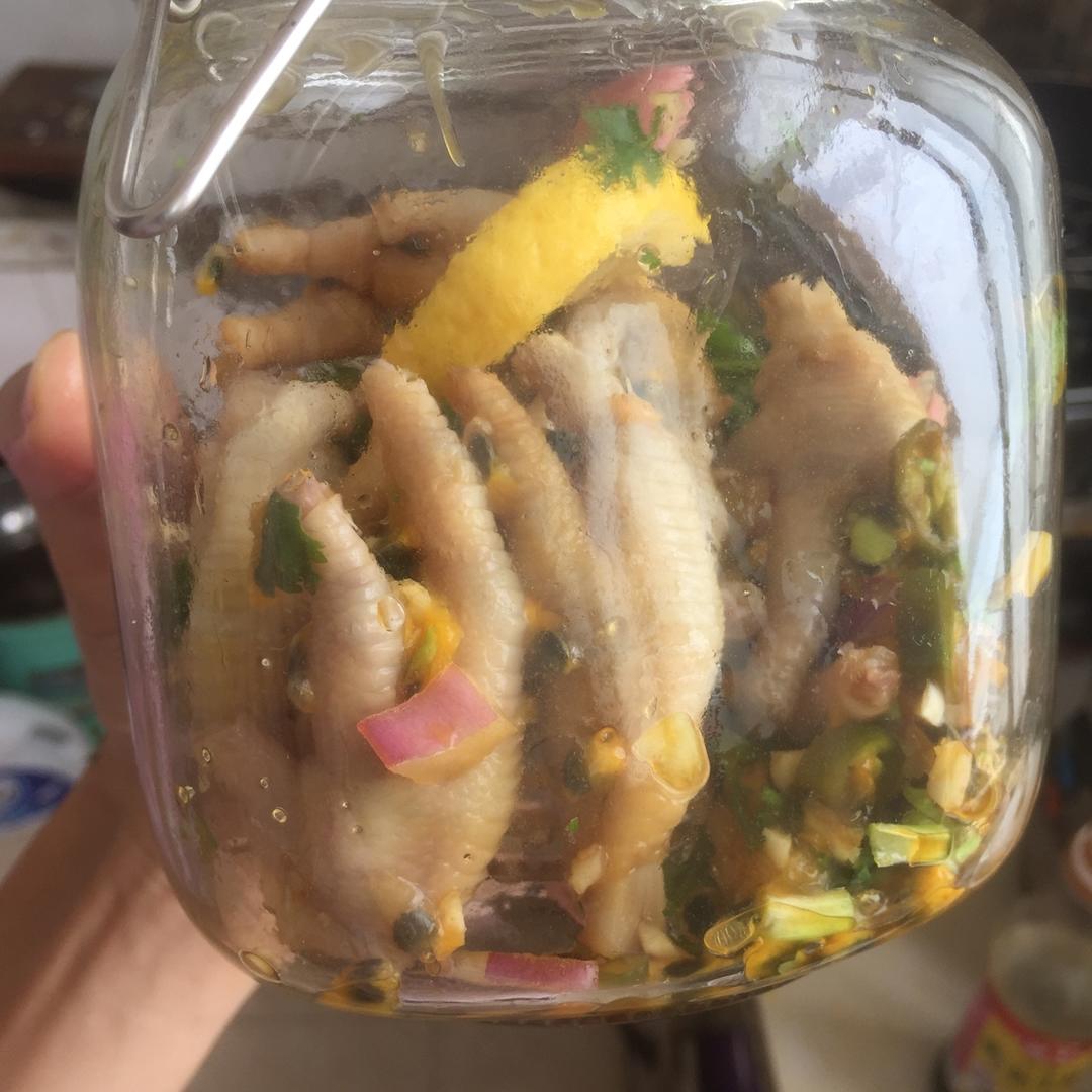 柠檬百香果鸡爪