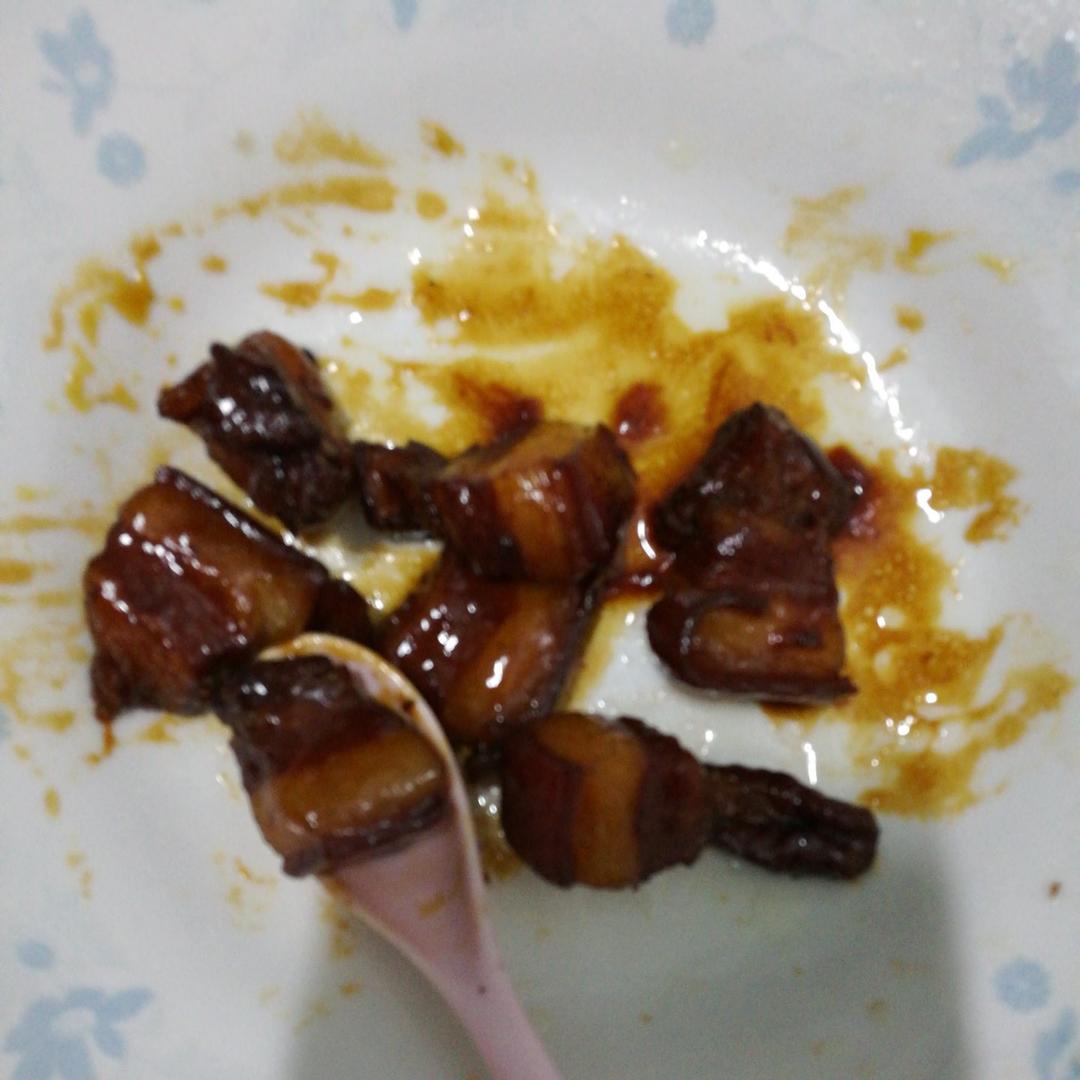 吃着碗里望着锅里的红烧肉